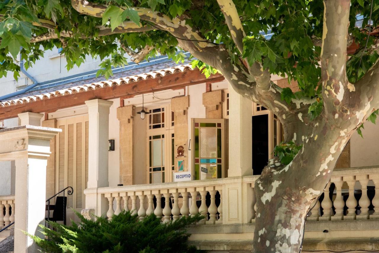 Soko Hotels-Pont Du Gard Remoulins Ngoại thất bức ảnh
