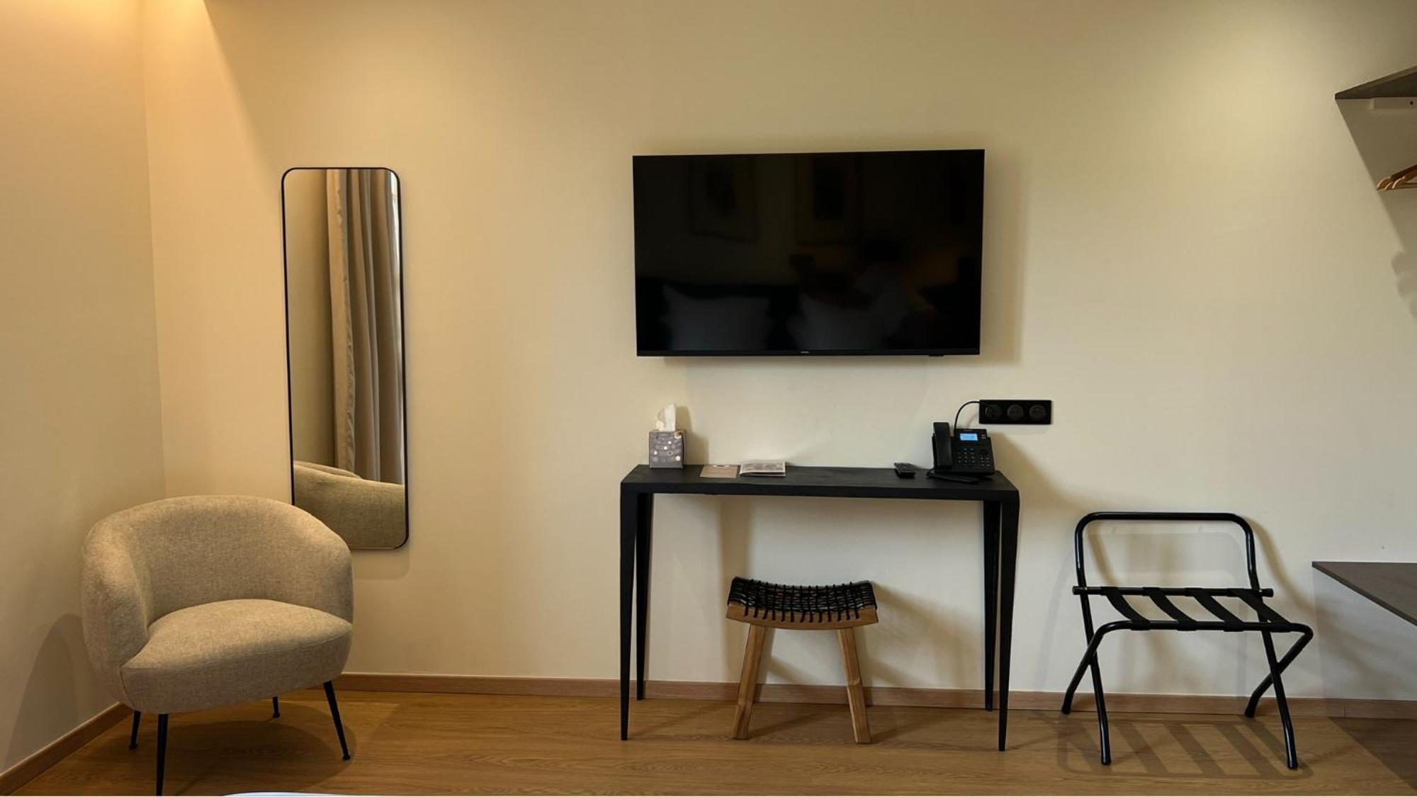 Soko Hotels-Pont Du Gard Remoulins Ngoại thất bức ảnh