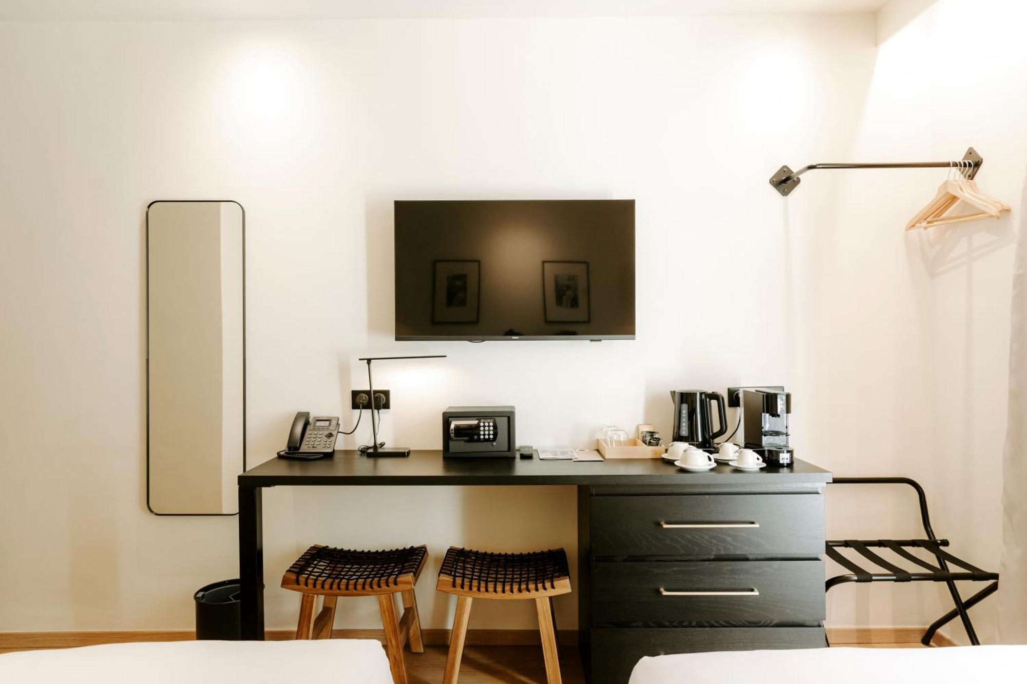 Soko Hotels-Pont Du Gard Remoulins Ngoại thất bức ảnh