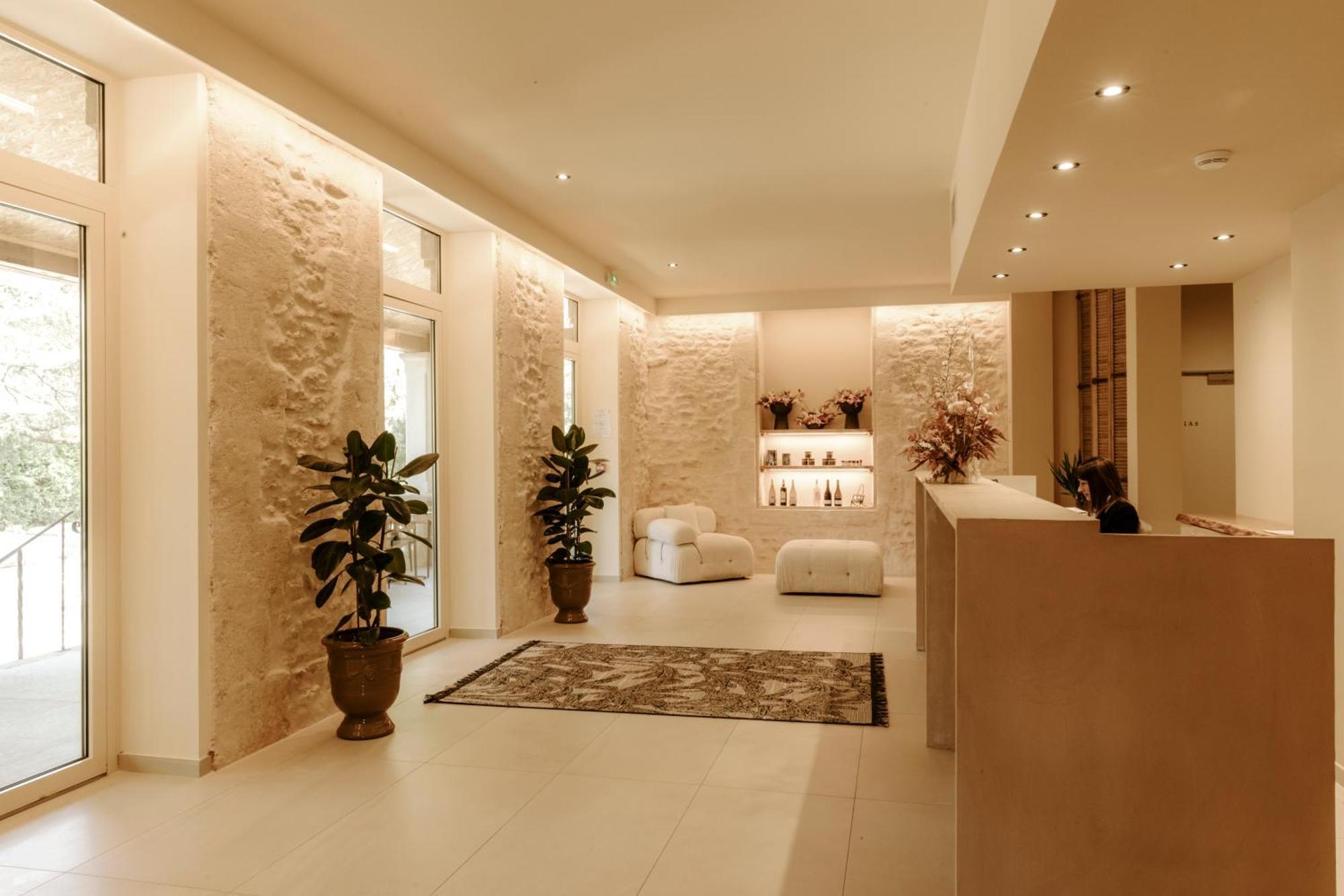 Soko Hotels-Pont Du Gard Remoulins Ngoại thất bức ảnh