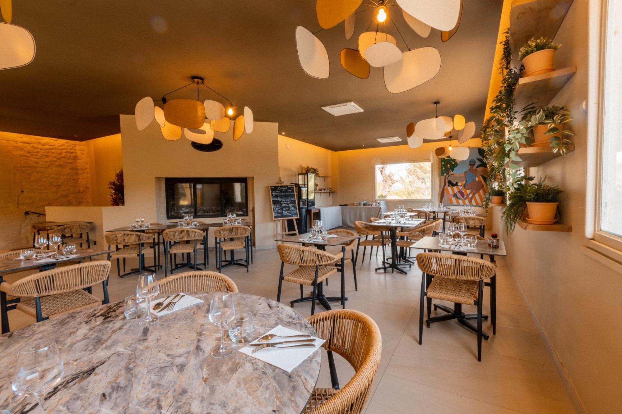 Soko Hotels-Pont Du Gard Remoulins Ngoại thất bức ảnh