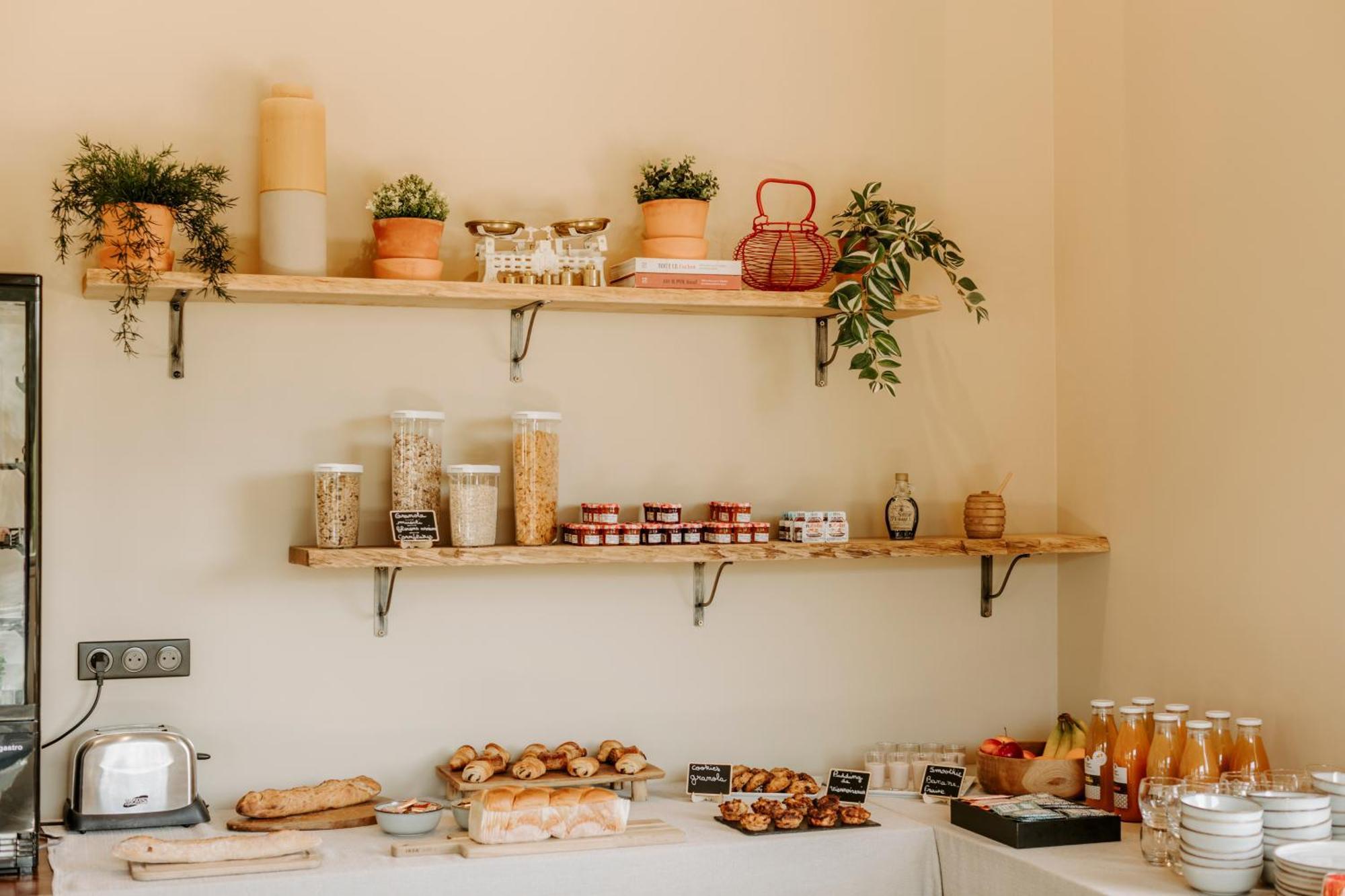 Soko Hotels-Pont Du Gard Remoulins Ngoại thất bức ảnh