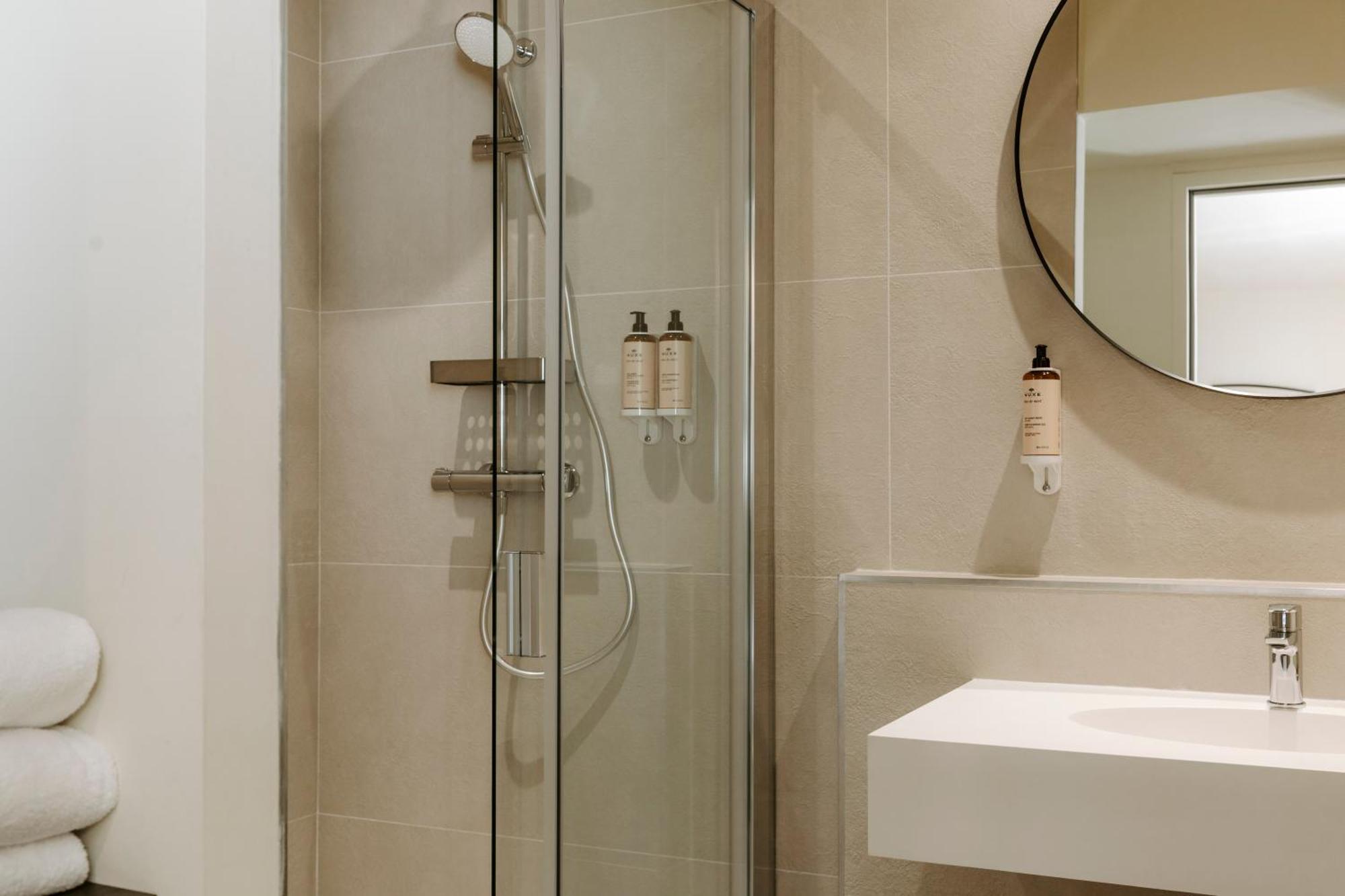 Soko Hotels-Pont Du Gard Remoulins Ngoại thất bức ảnh
