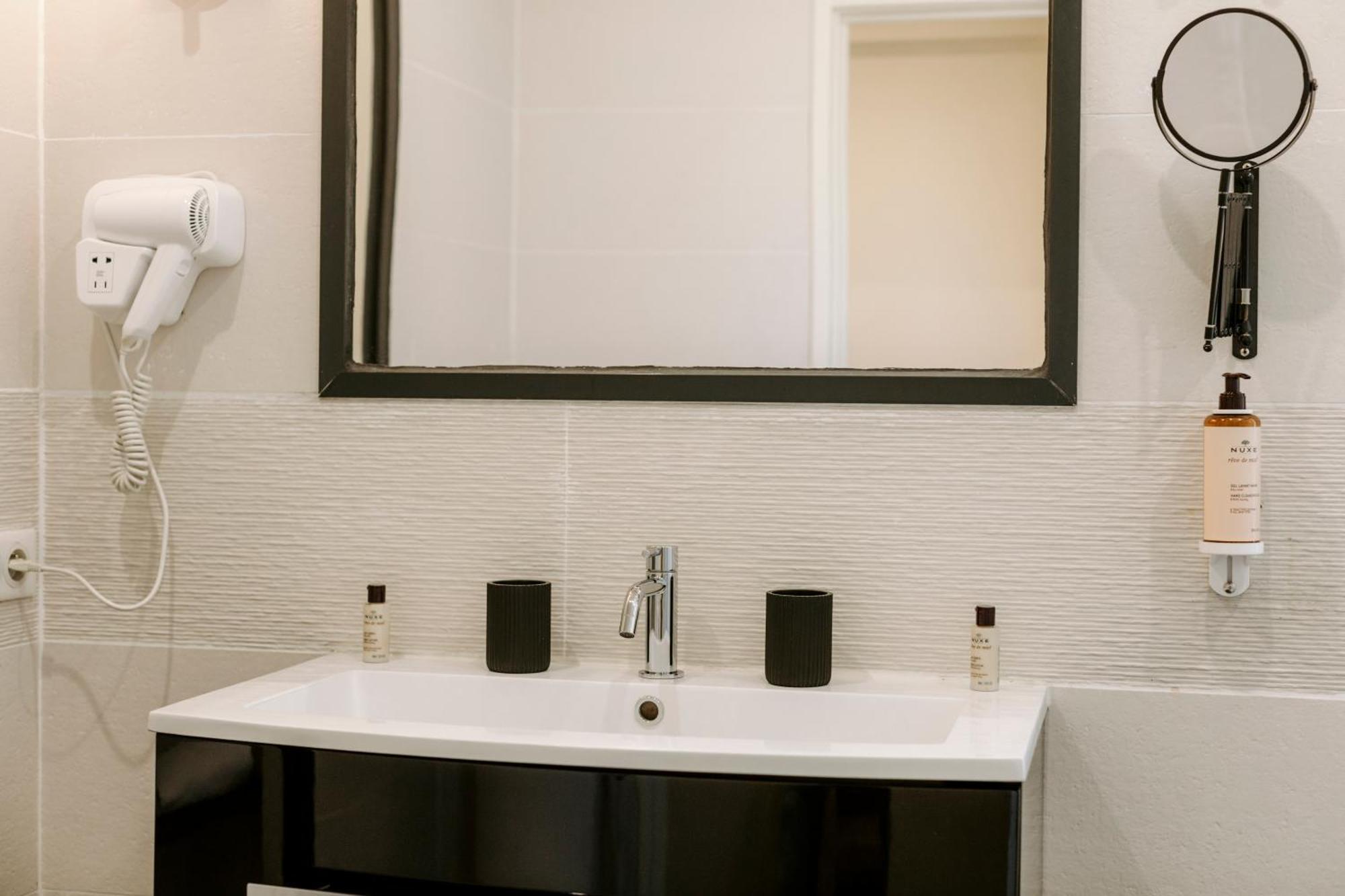 Soko Hotels-Pont Du Gard Remoulins Ngoại thất bức ảnh